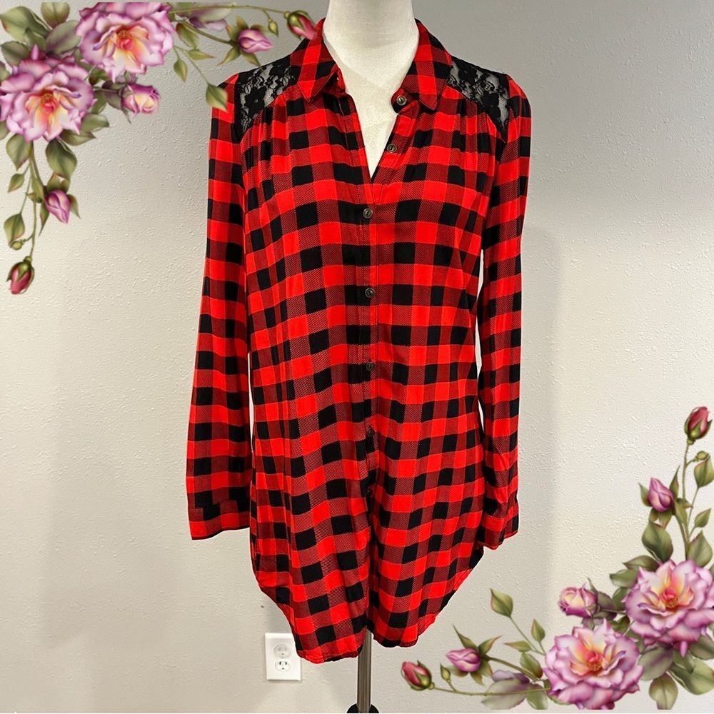 Bongo Red‎ and Black Plaid Button-Up Shirt size medium
